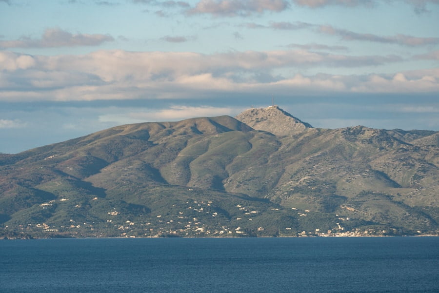 sarande naar corfu