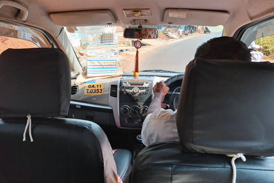 taxi goa india