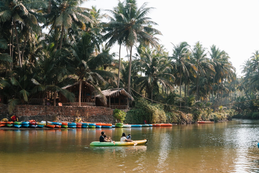 Blue Lagoon Resort, Cola Beach