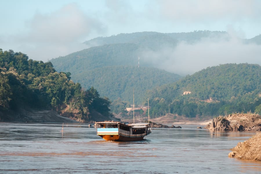 slowboat thailand laos